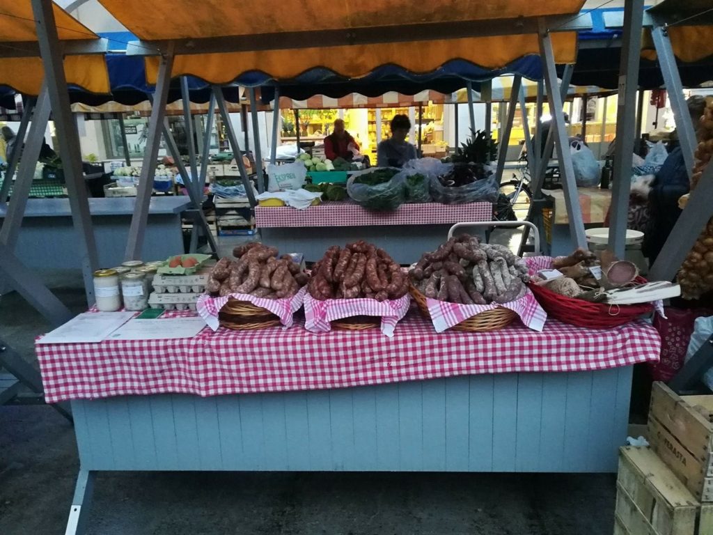 Kmetija Jagodnik – Lačmanovi